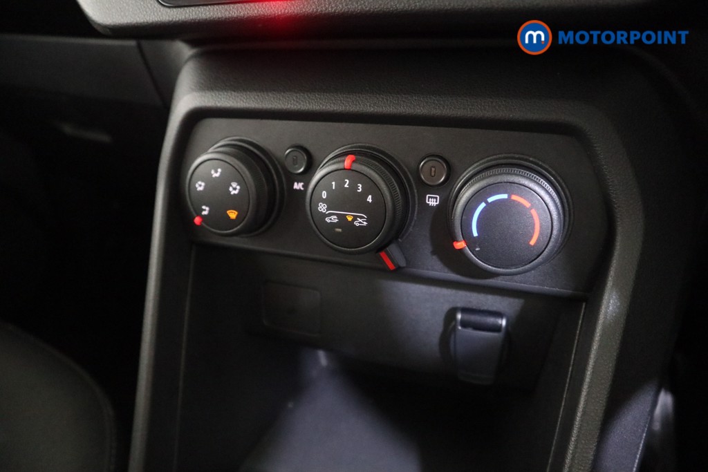 Dacia Sandero Expression Manual Petrol Hatchback - Stock Number (1625413) - 9th supplementary image