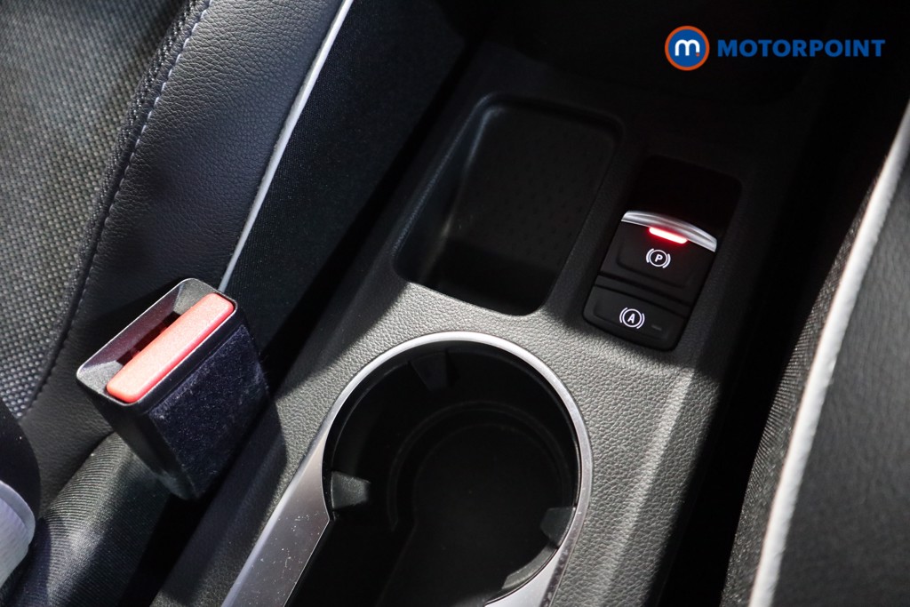 Renault Captur S Edition Manual Petrol SUV - Stock Number (1625517) - 11th supplementary image