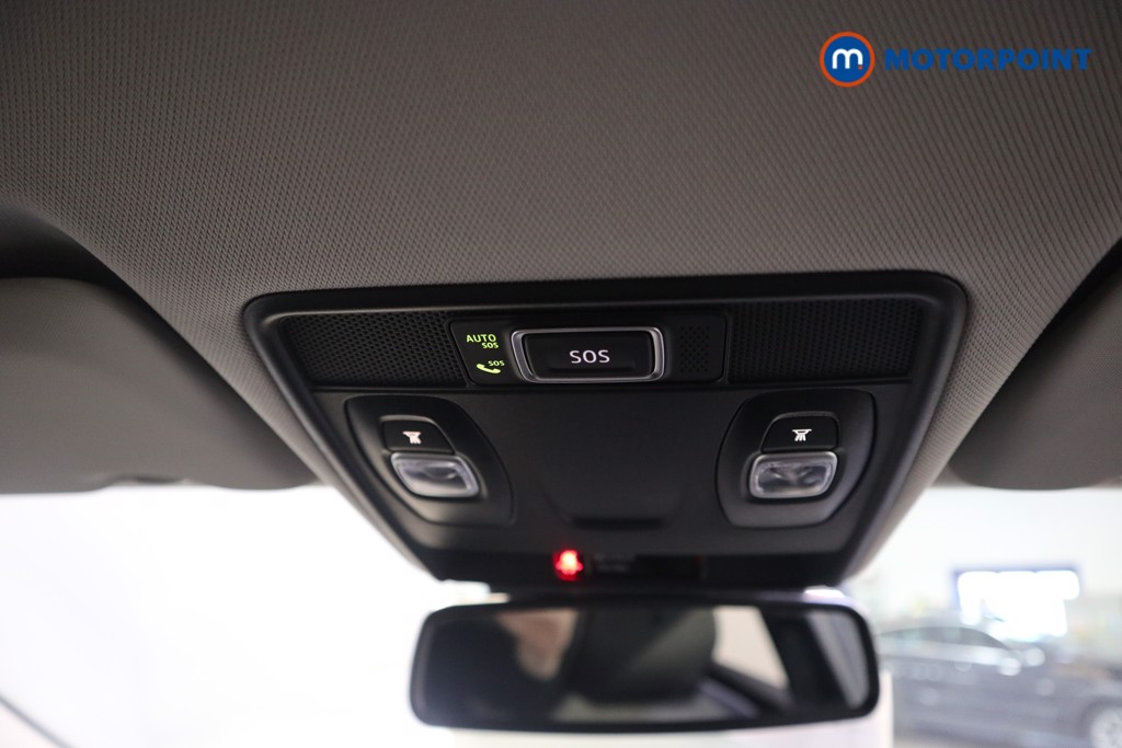 Renault Captur S Edition Manual Petrol SUV - Stock Number (1625517) - 12th supplementary image