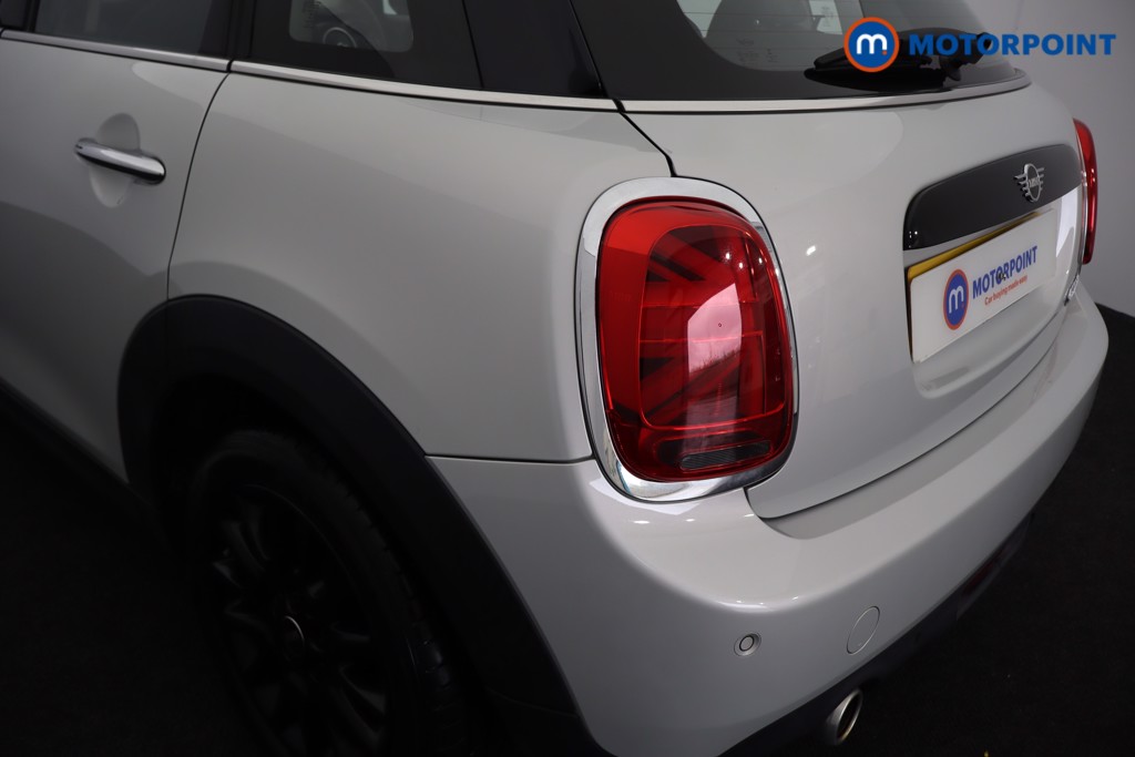 Mini Hatchback Cooper Classic Automatic Petrol Hatchback - Stock Number (1625568) - 36th supplementary image