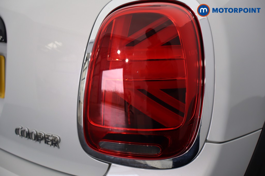 Mini Hatchback Cooper Classic Automatic Petrol Hatchback - Stock Number (1625568) - 38th supplementary image