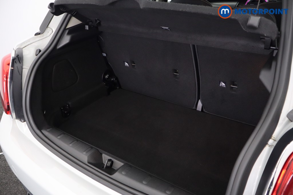 Mini Hatchback Cooper Classic Automatic Petrol Hatchback - Stock Number (1625568) - 40th supplementary image