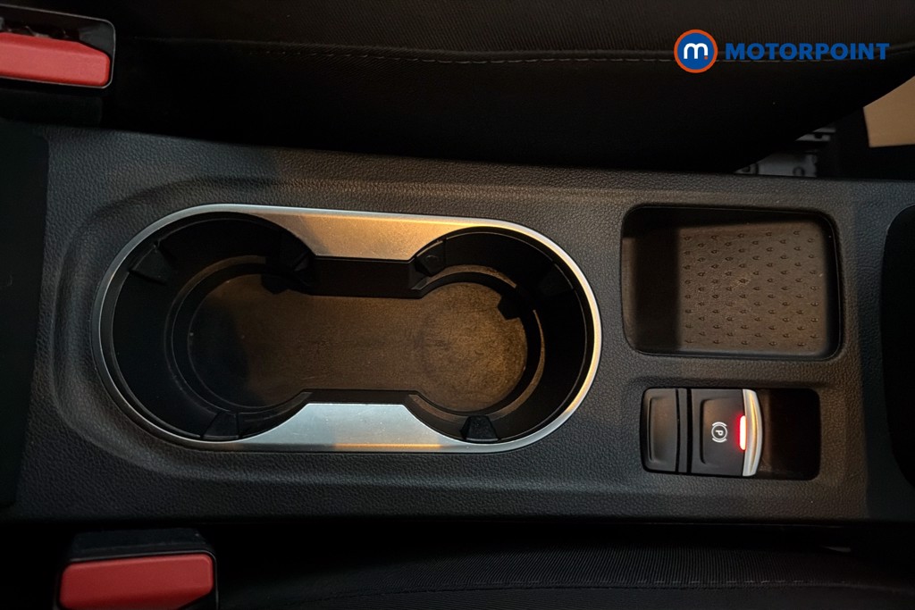 Renault Captur Iconic Edition Manual Petrol SUV - Stock Number (1626045) - 16th supplementary image