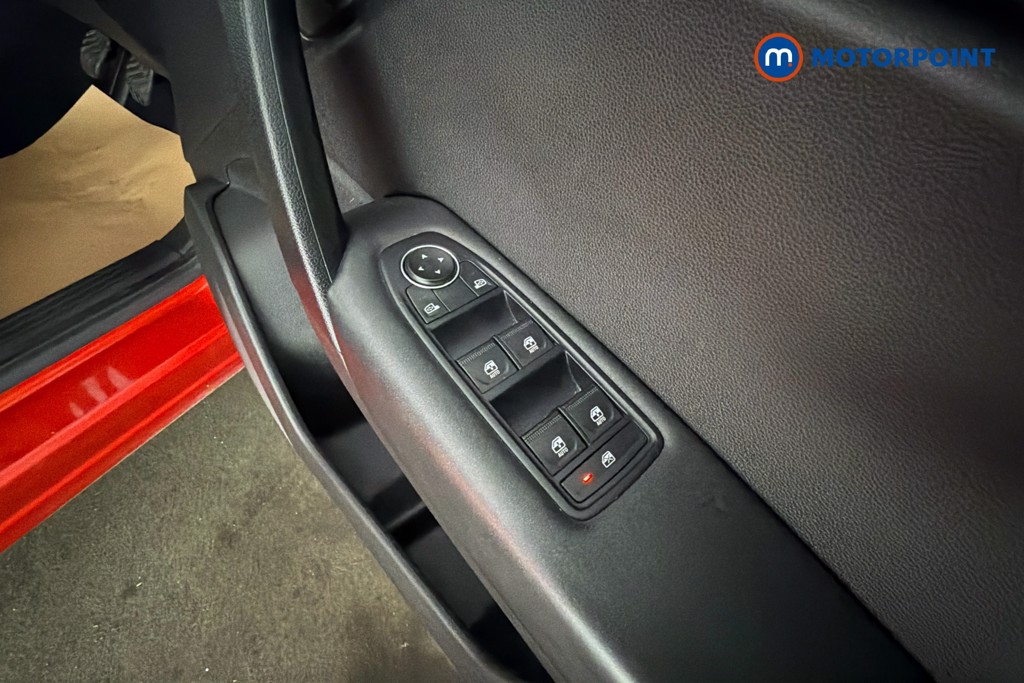 Renault Captur Iconic Edition Manual Petrol SUV - Stock Number (1626045) - 20th supplementary image