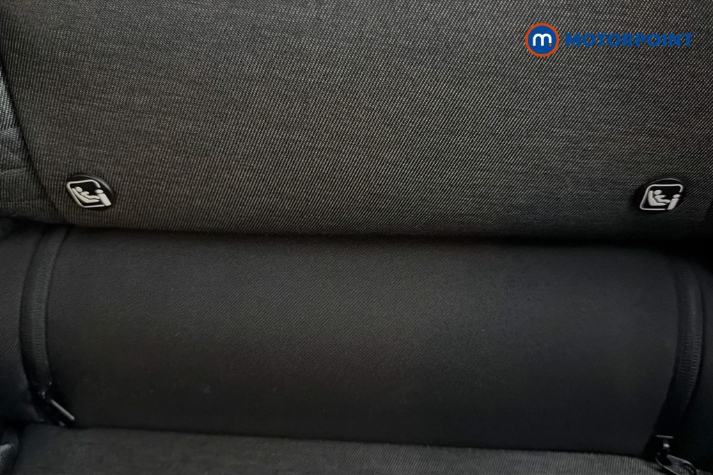 Renault Captur Iconic Edition Manual Petrol SUV - Stock Number (1626045) - 29th supplementary image