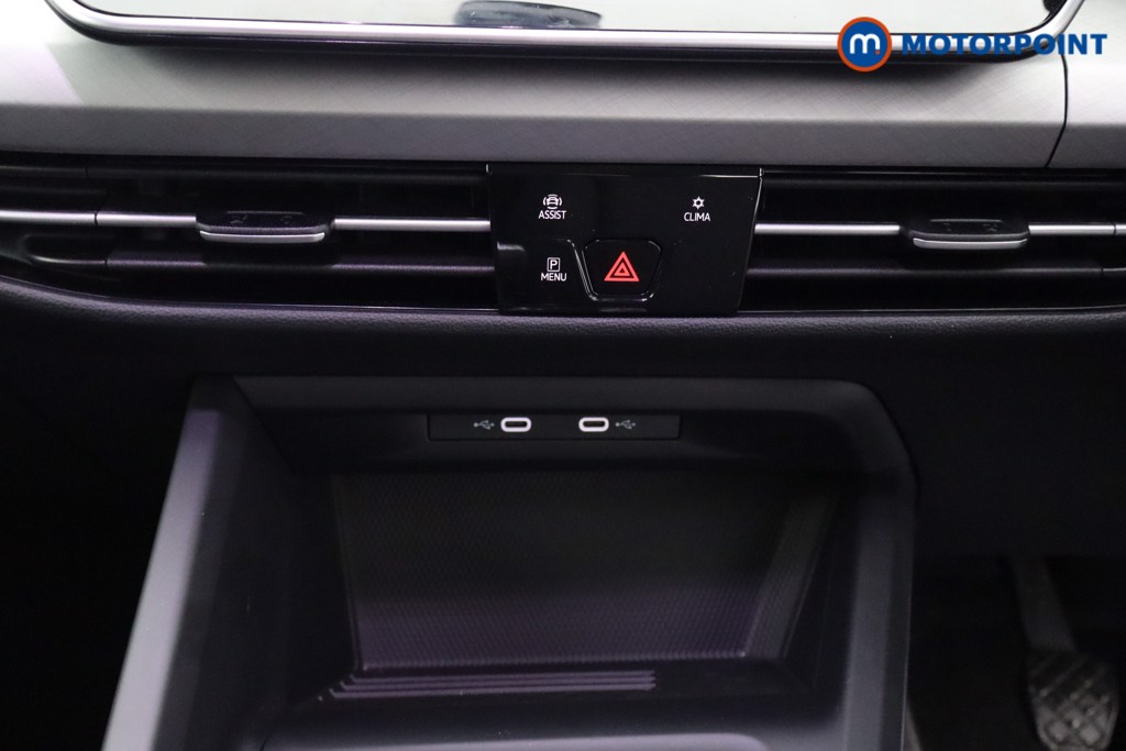 Volkswagen Golf Match Manual Petrol Hatchback - Stock Number (1626159) - 3rd supplementary image