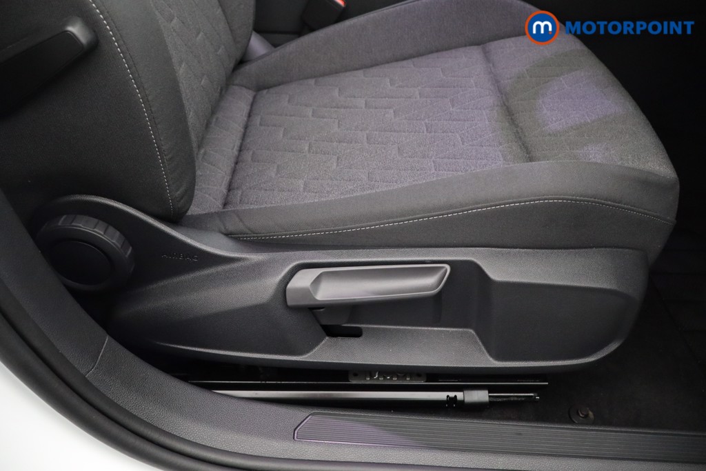 Volkswagen Golf Match Manual Petrol Hatchback - Stock Number (1626159) - 20th supplementary image