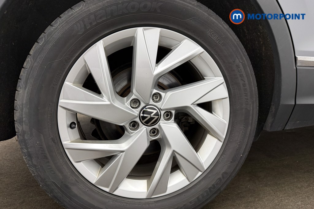Volkswagen Tiguan Life Manual Petrol SUV - Stock Number (1626579) - 10th supplementary image