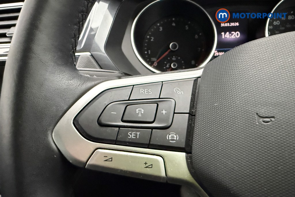 Volkswagen Tiguan Life Manual Petrol SUV - Stock Number (1626579) - 14th supplementary image