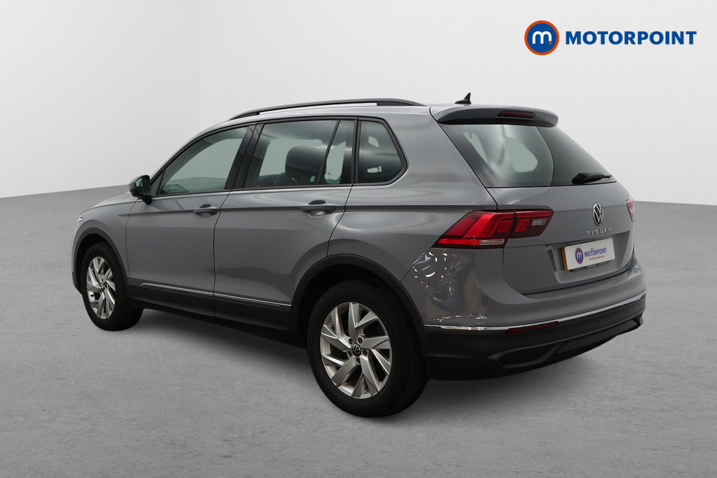 Volkswagen Tiguan Life Manual Petrol SUV - Stock Number (1626579) - Passenger side rear corner