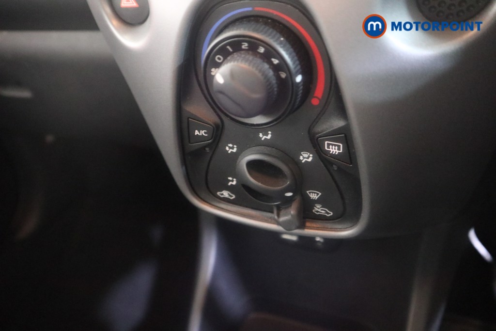 Toyota Aygo X-Play Manual Petrol Hatchback - Stock Number (1626681) - 8th supplementary image