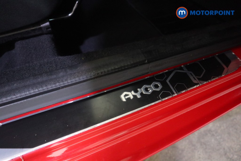 Toyota Aygo X-Play Manual Petrol Hatchback - Stock Number (1626681) - 12th supplementary image