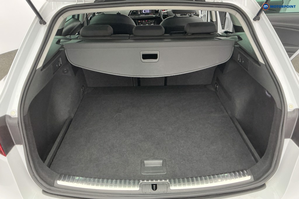 Seat Leon FR Manual Petrol Estate - Stock Number (1627175) - 3rd supplementary image