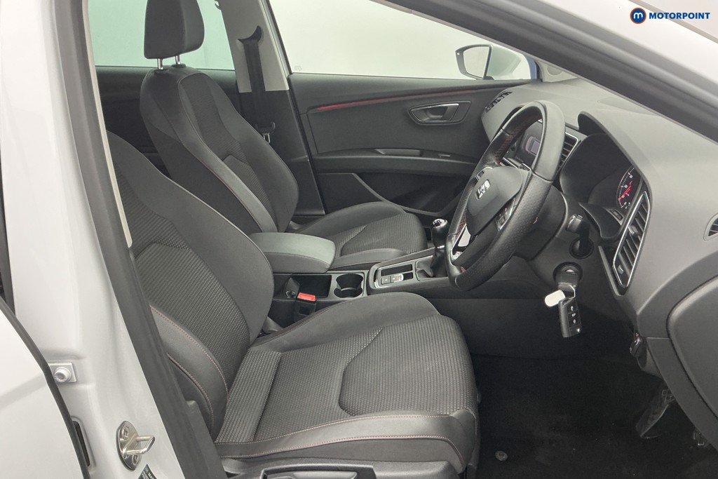 Seat Leon FR Manual Petrol Estate - Stock Number (1627175) - 5th supplementary image
