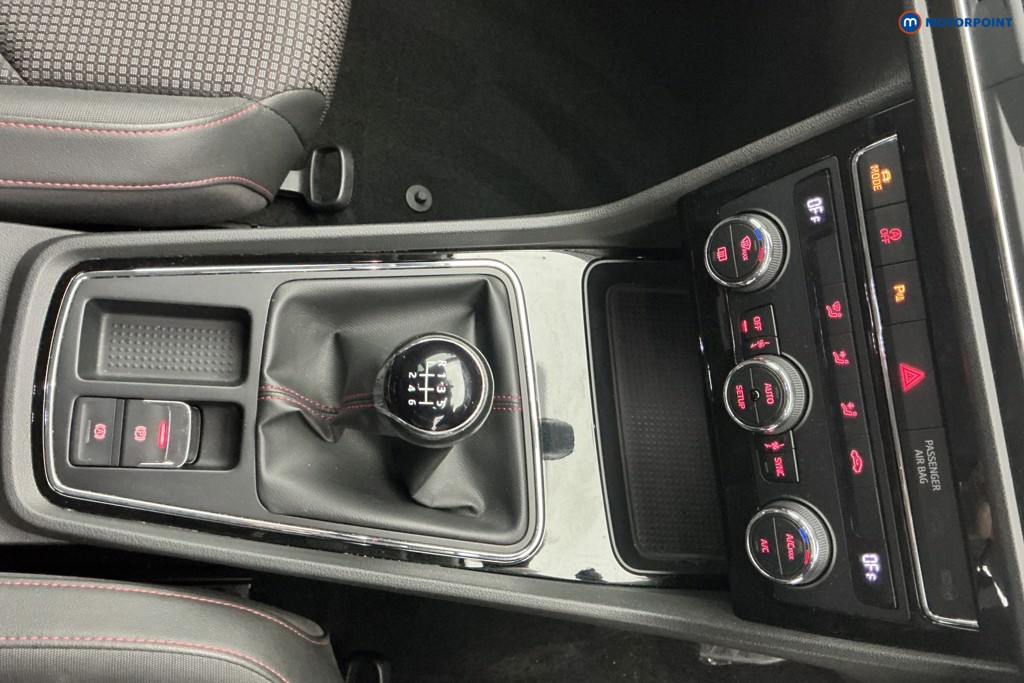 Seat Leon FR Manual Petrol Estate - Stock Number (1627175) - 17th supplementary image