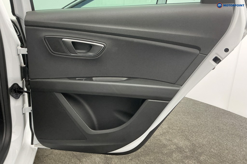 Seat Leon FR Manual Petrol Estate - Stock Number (1627175) - 29th supplementary image