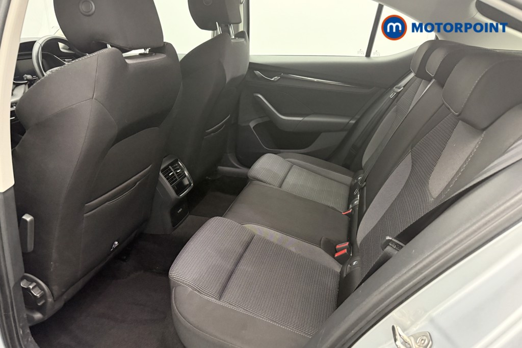 Skoda Octavia Se Technology Manual Petrol Hatchback - Stock Number (1627254) - 4th supplementary image