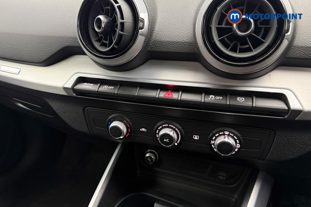 Audi Q2 Black Edition Manual Petrol SUV - Stock Number (1627361) - 12th supplementary image