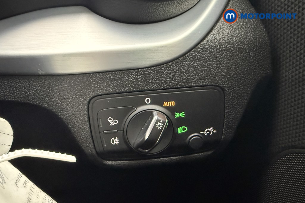 Audi Q2 Black Edition Manual Petrol SUV - Stock Number (1627361) - 15th supplementary image