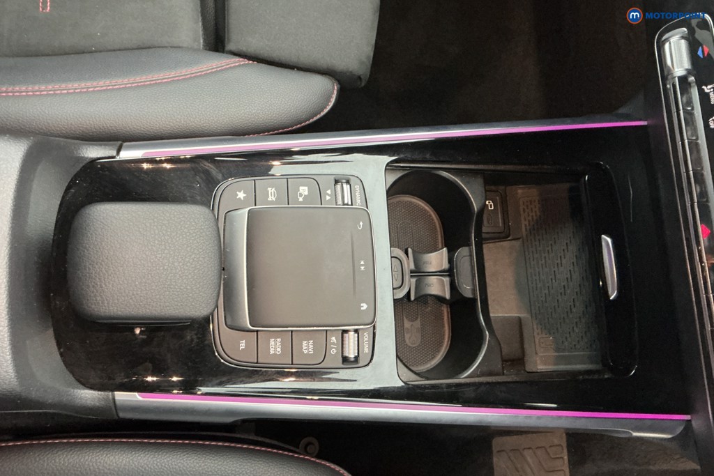 Mercedes-Benz GLB Amg Line Automatic Petrol SUV - Stock Number (1627563) - 18th supplementary image