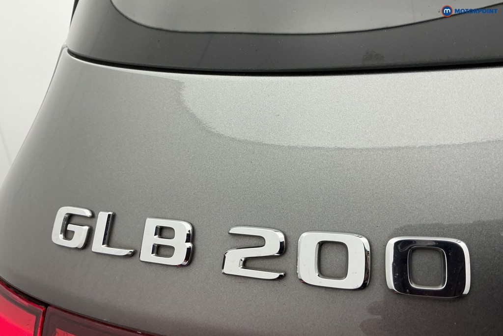 Mercedes-Benz GLB Amg Line Automatic Petrol SUV - Stock Number (1627563) - 38th supplementary image