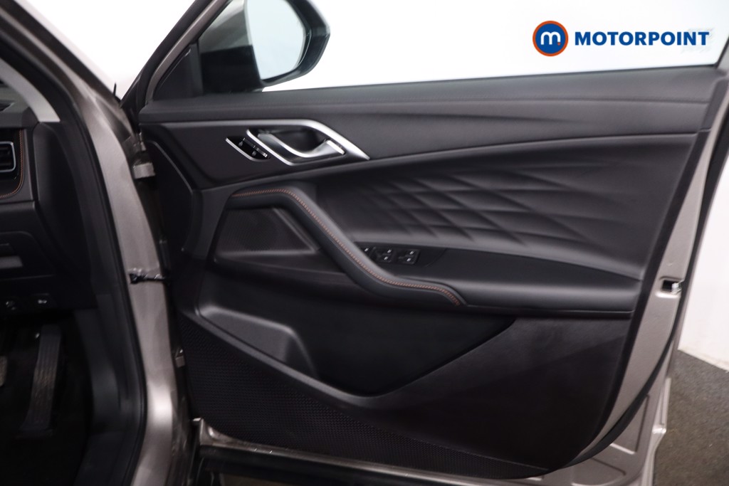 Mg Motor Uk HS Trophy Automatic Petrol Plug-In Hybrid SUV - Stock Number (1627876) - 24th supplementary image