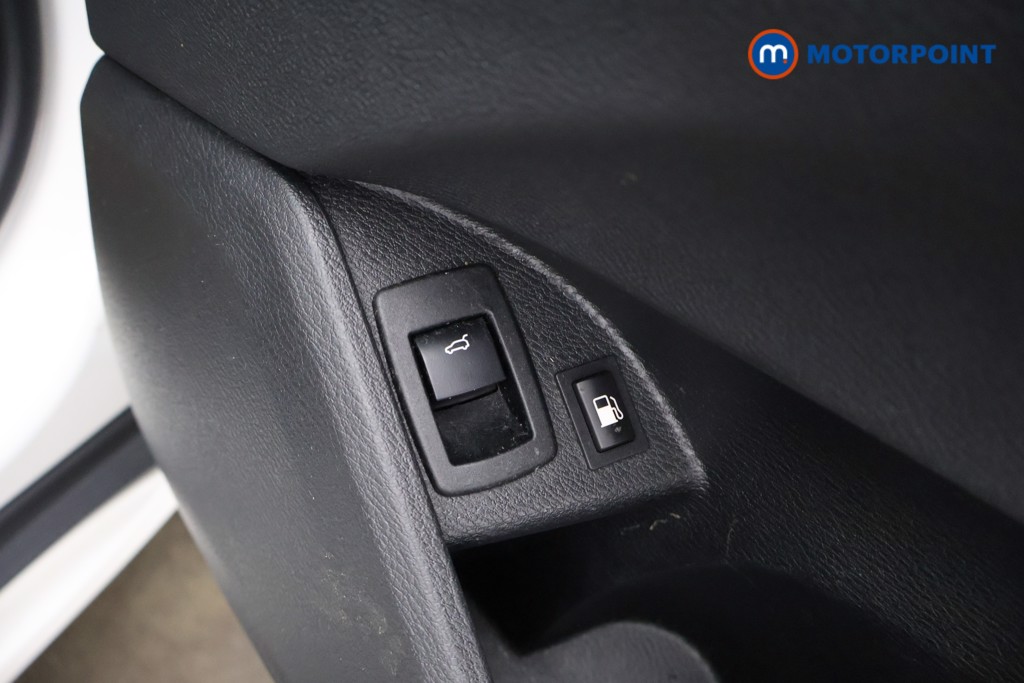 BMW X1 Sport Automatic Petrol Plug-In Hybrid SUV - Stock Number (1628043) - 18th supplementary image