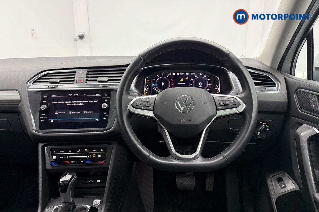 Volkswagen Tiguan Allspace Elegance Automatic Petrol SUV - Stock Number (1628099) - 2nd supplementary image