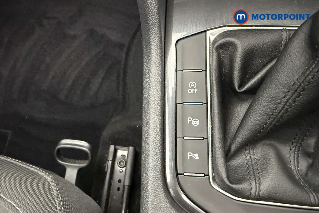 Volkswagen Tiguan Allspace Elegance Automatic Petrol SUV - Stock Number (1628099) - 17th supplementary image