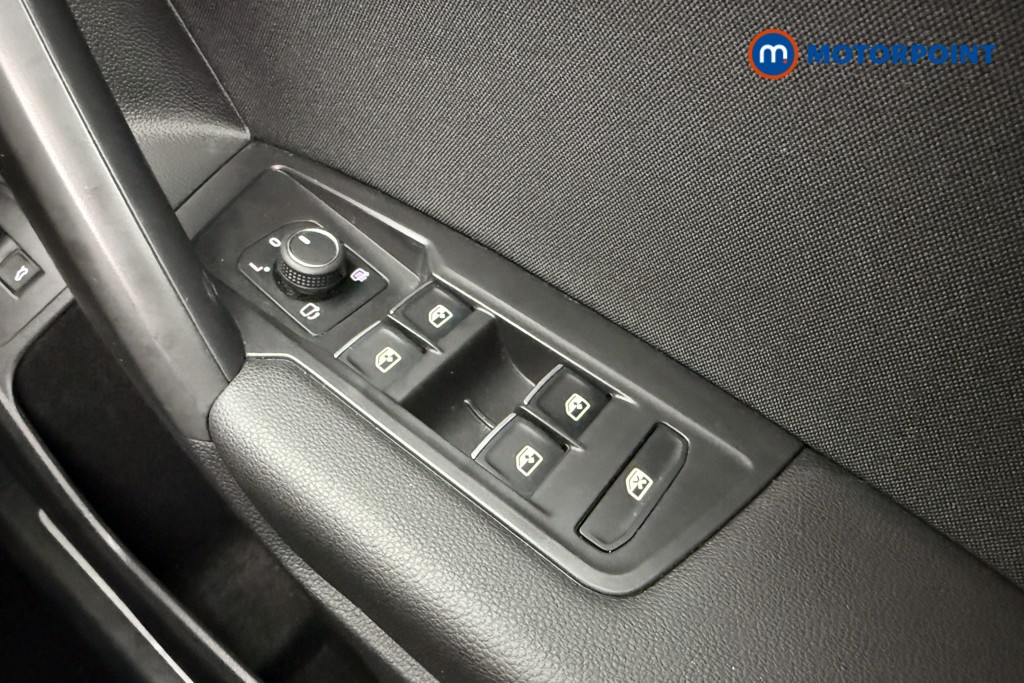 Volkswagen Tiguan Allspace Elegance Automatic Petrol SUV - Stock Number (1628099) - 19th supplementary image