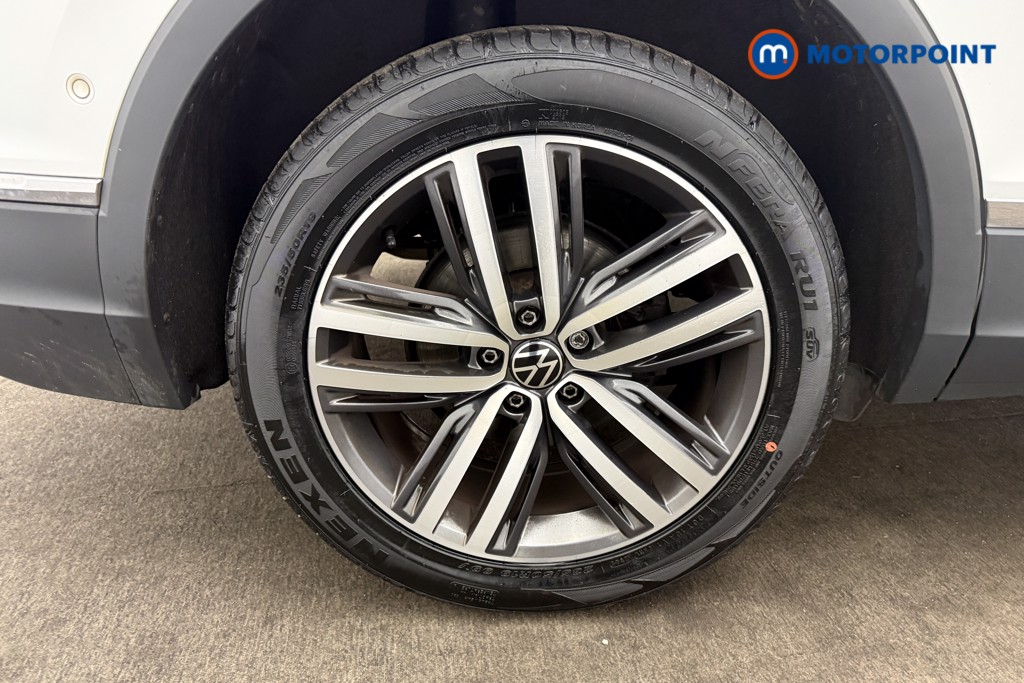 Volkswagen Tiguan Allspace Elegance Automatic Petrol SUV - Stock Number (1628099) - 27th supplementary image