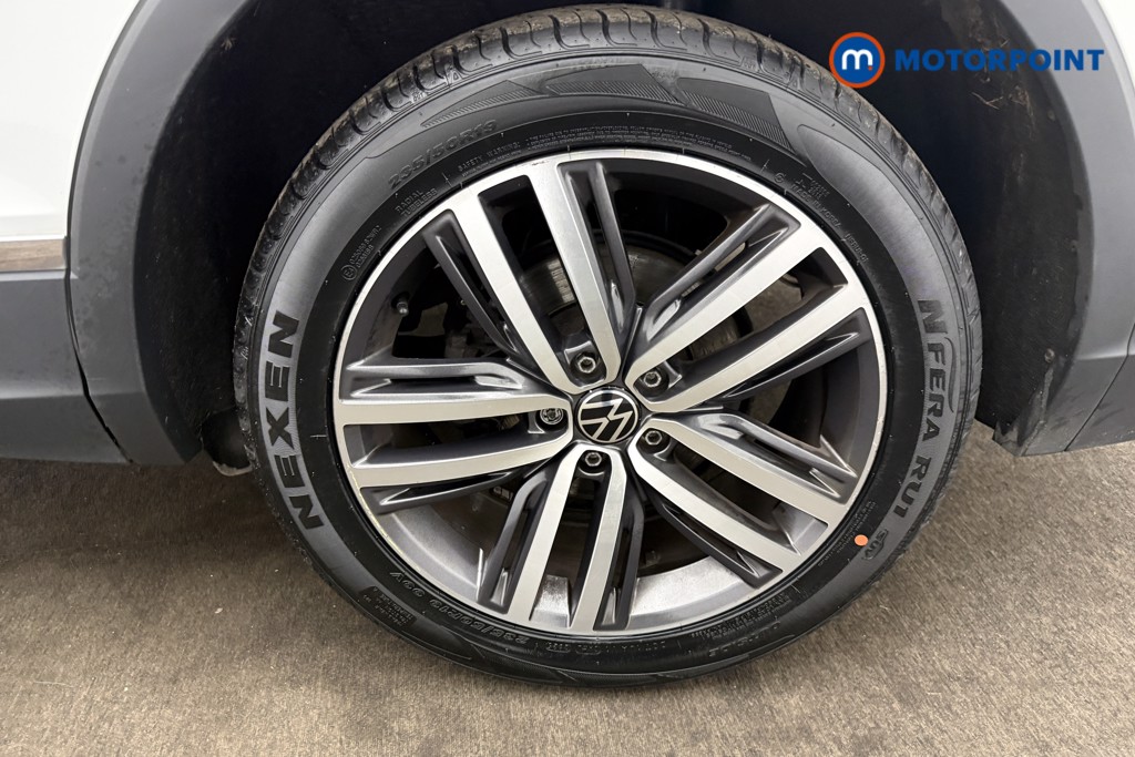 Volkswagen Tiguan Allspace Elegance Automatic Petrol SUV - Stock Number (1628099) - 28th supplementary image