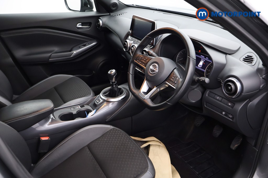 Nissan Juke N-Connecta Manual Petrol SUV - Stock Number (1628251) - 15th supplementary image