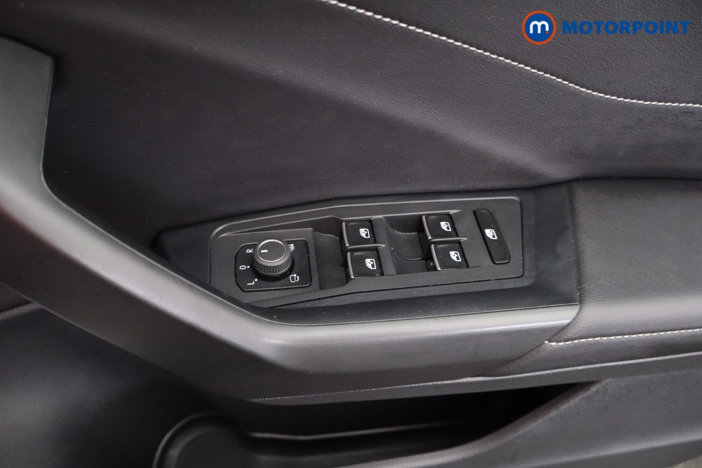 Volkswagen T-Roc R-Line Automatic Petrol SUV - Stock Number (1628271) - 14th supplementary image