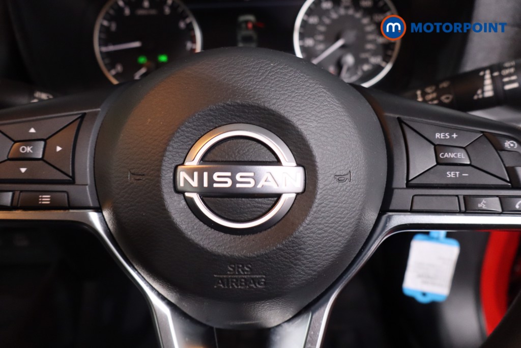 Nissan Juke Acenta Premium Manual Petrol SUV - Stock Number (1628285) - 13th supplementary image