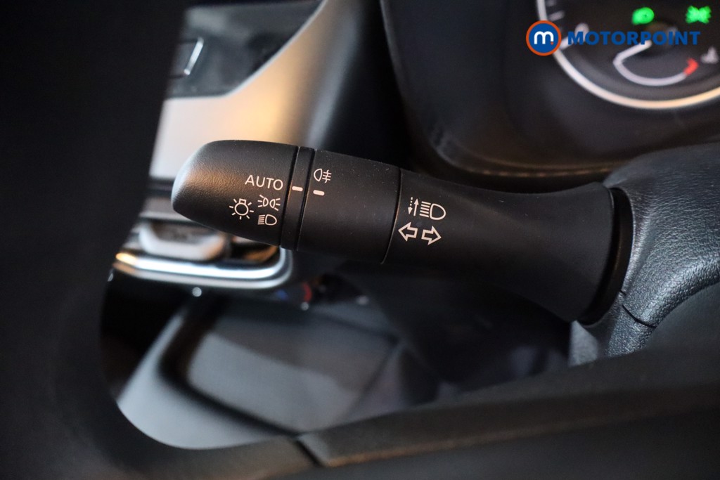 Nissan Juke Acenta Premium Manual Petrol SUV - Stock Number (1628285) - 14th supplementary image