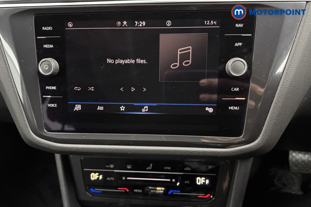 Volkswagen Tiguan Allspace Life Automatic Petrol SUV - Stock Number (1628443) - 8th supplementary image