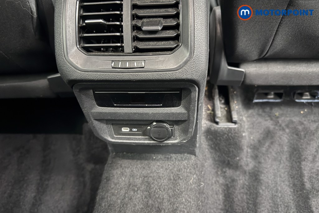 Volkswagen Tiguan Allspace Life Automatic Petrol SUV - Stock Number (1628443) - 17th supplementary image