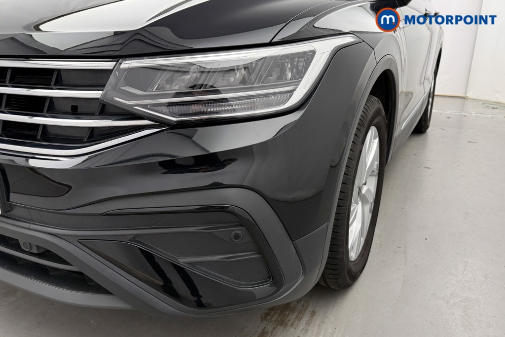Volkswagen Tiguan Allspace Life Automatic Petrol SUV - Stock Number (1628443) - 21st supplementary image