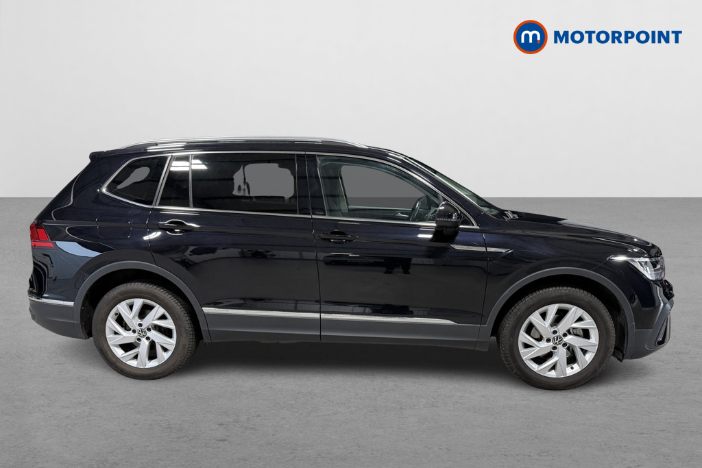 Volkswagen Tiguan Allspace Life Automatic Petrol SUV - Stock Number (1628443) - Drivers side