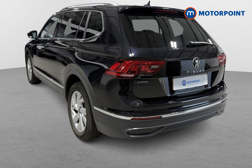 Volkswagen Tiguan Allspace Life Automatic Petrol SUV - Stock Number (1628443) - Passenger side rear corner