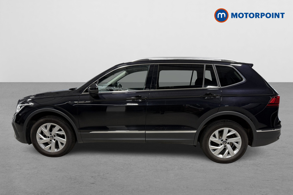 Volkswagen Tiguan Allspace Life Automatic Petrol SUV - Stock Number (1628443) - Passenger side