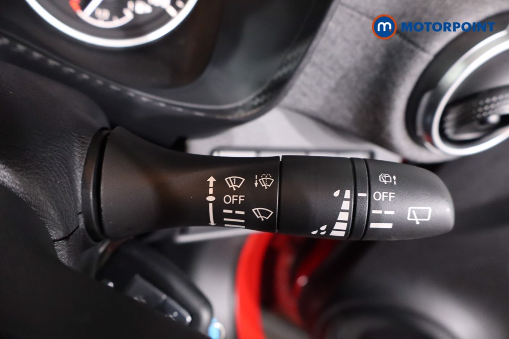 Nissan Juke Acenta Premium Manual Petrol SUV - Stock Number (1628936) - 15th supplementary image