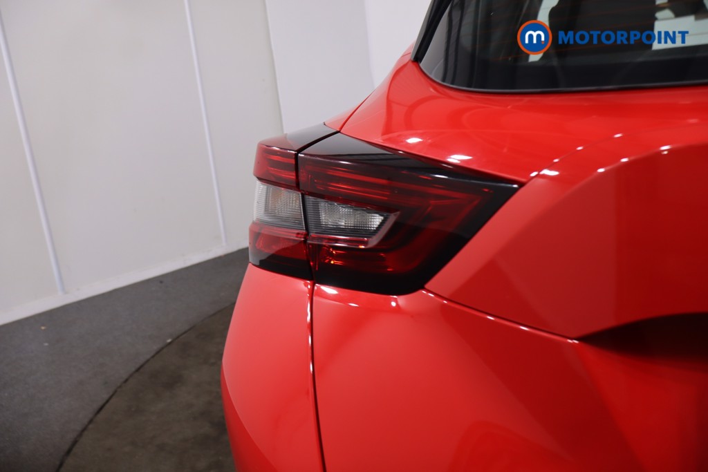 Nissan Juke Acenta Premium Manual Petrol SUV - Stock Number (1628936) - 33rd supplementary image