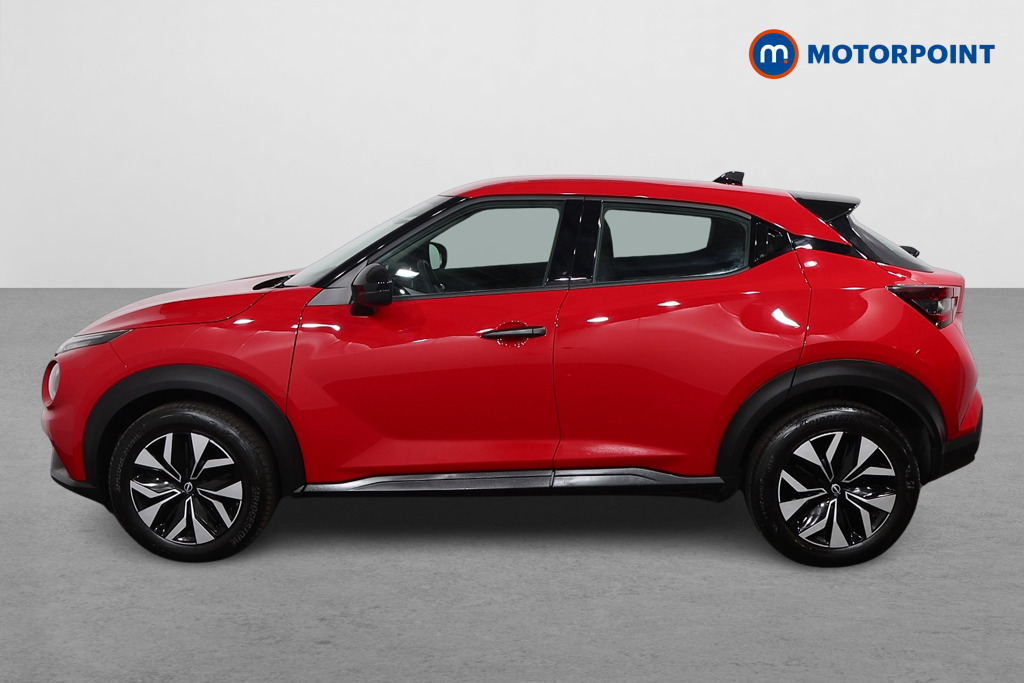 Nissan Juke Acenta Premium Manual Petrol SUV - Stock Number (1628936) - Passenger side
