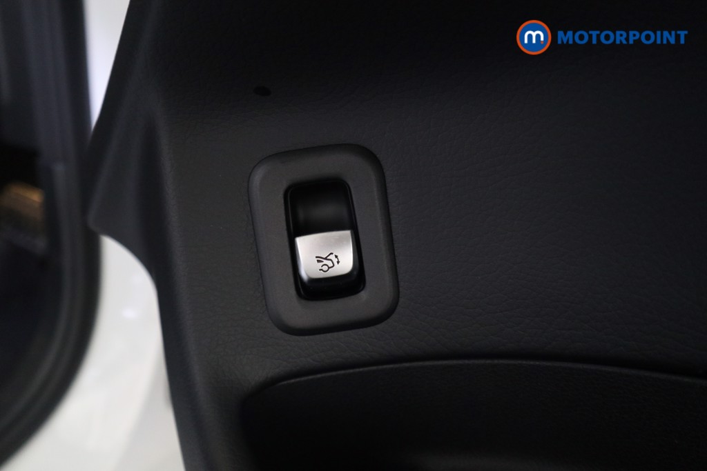 Mercedes-Benz EQC Amg Line Automatic Electric SUV - Stock Number (1629196) - 12th supplementary image