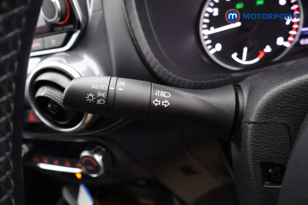 Nissan Juke N-Connecta Manual Petrol SUV - Stock Number (1629358) - 10th supplementary image