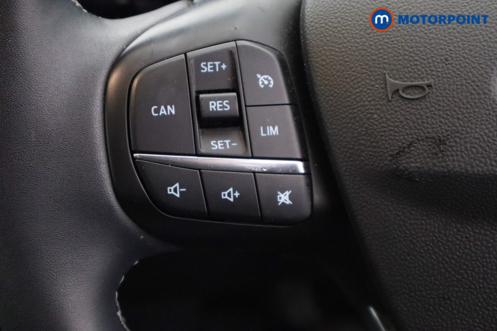 Ford Fiesta Titanium Manual Petrol Hatchback - Stock Number (1629518) - 8th supplementary image