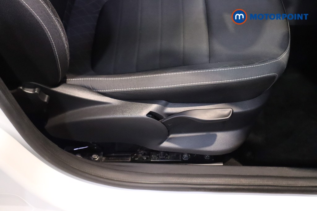 Skoda Fabia Colour Edition Automatic Petrol Hatchback - Stock Number (1629849) - 16th supplementary image