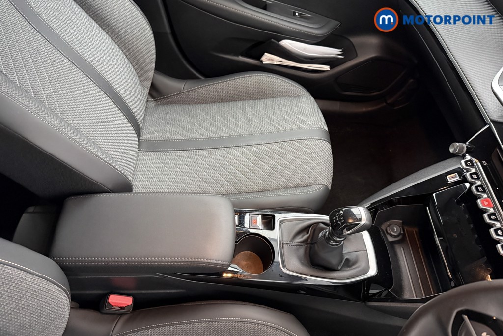 Peugeot 208 Allure Manual Petrol Hatchback - Stock Number (1630136) - 13th supplementary image